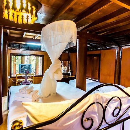 Golden Teak Homestay Mae Rim Ngoại thất bức ảnh