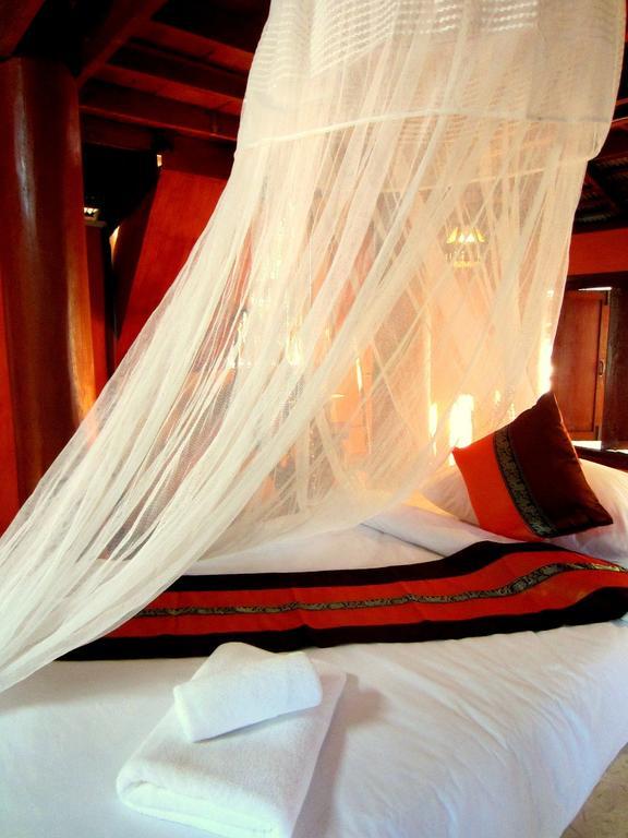 Golden Teak Homestay Mae Rim Ngoại thất bức ảnh