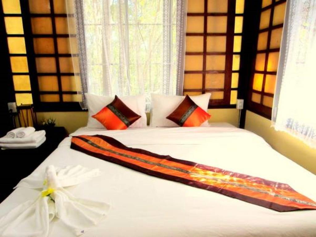 Golden Teak Homestay Mae Rim Ngoại thất bức ảnh
