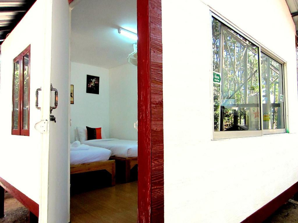 Golden Teak Homestay Mae Rim Ngoại thất bức ảnh