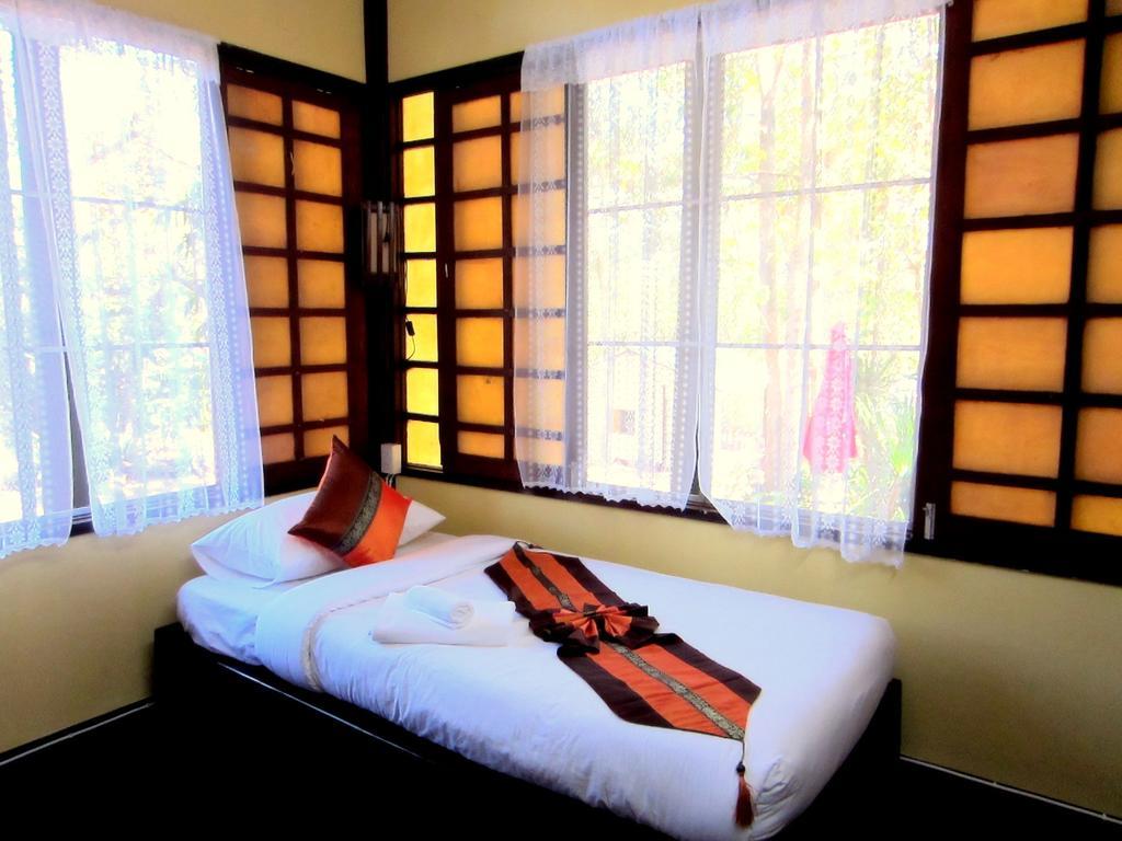 Golden Teak Homestay Mae Rim Ngoại thất bức ảnh