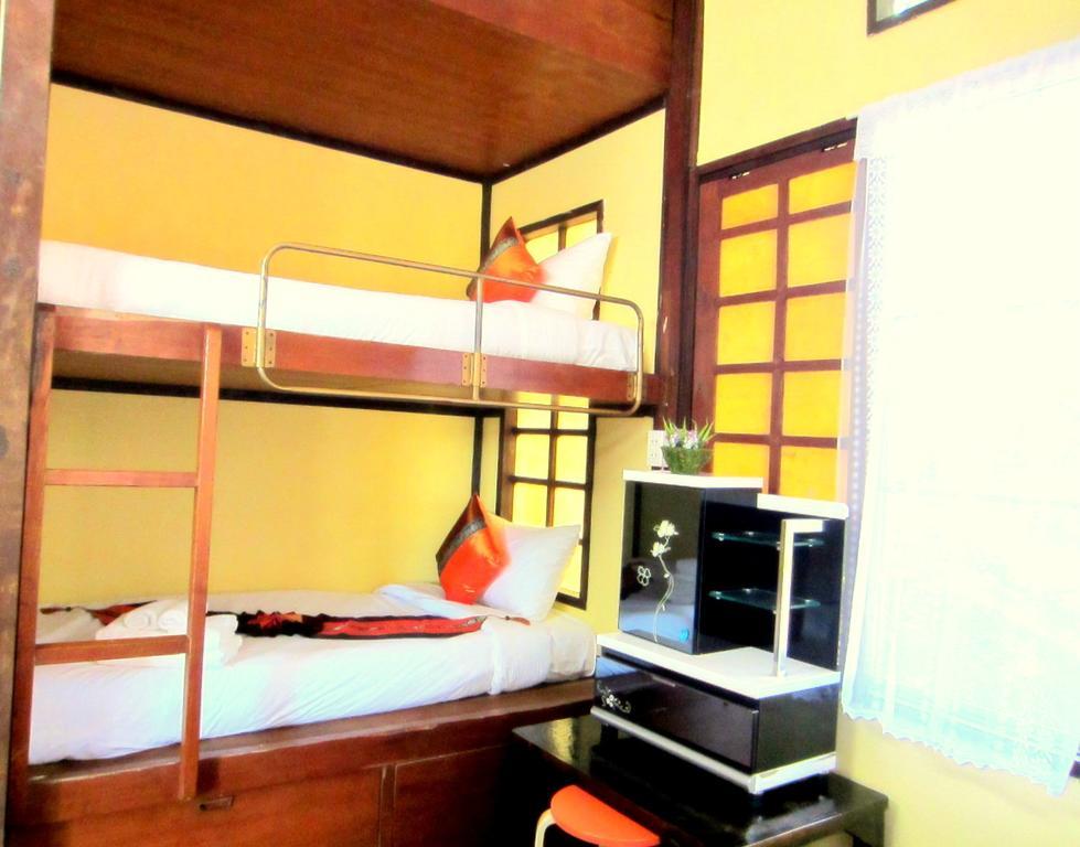 Golden Teak Homestay Mae Rim Ngoại thất bức ảnh