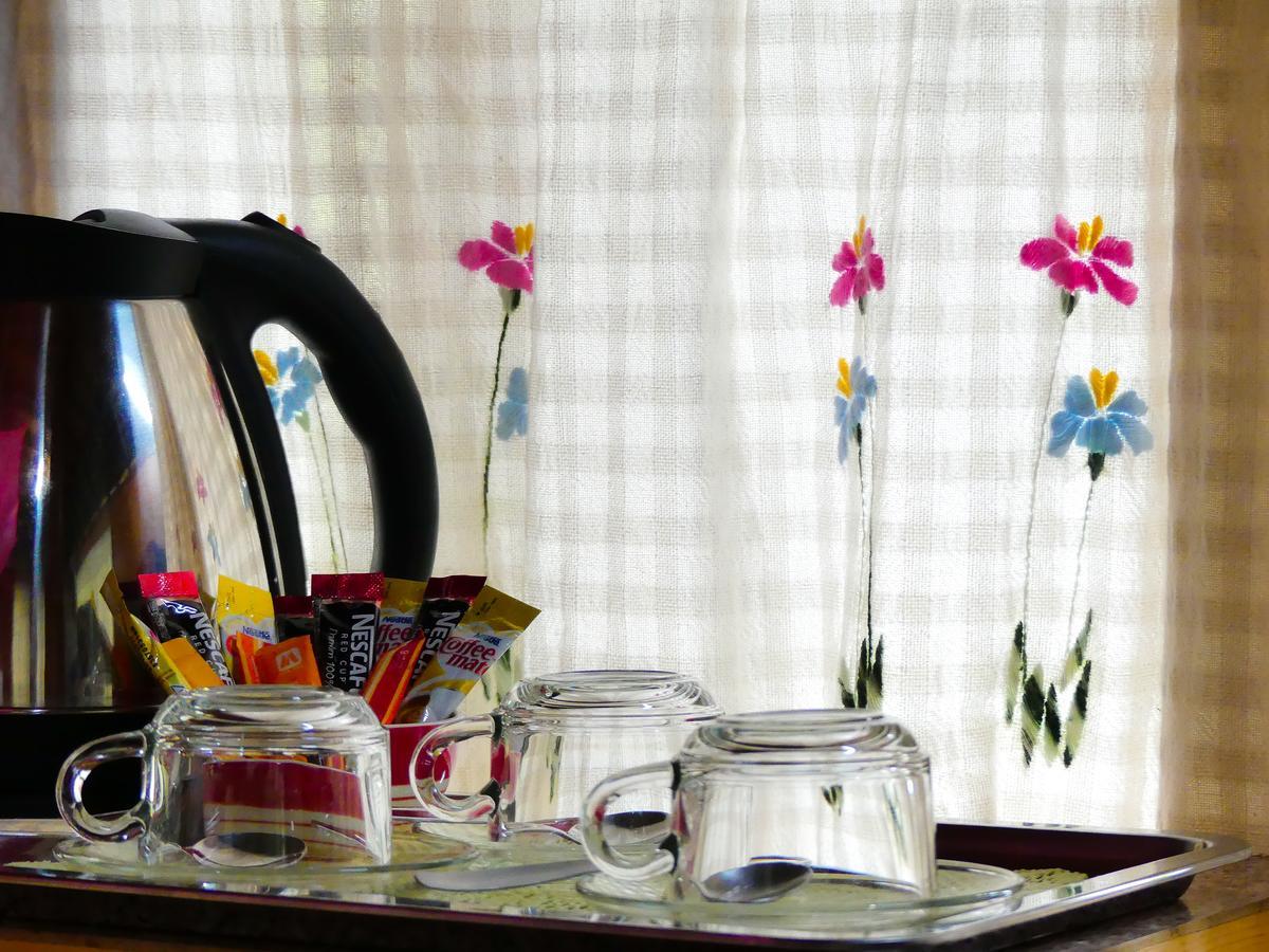 Golden Teak Homestay Mae Rim Ngoại thất bức ảnh
